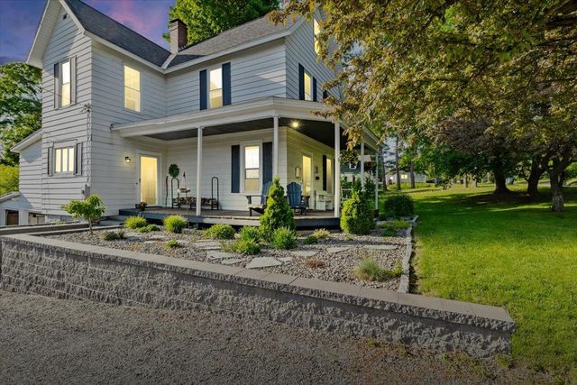 38 Smith Street, St. Albans City, VT 05478