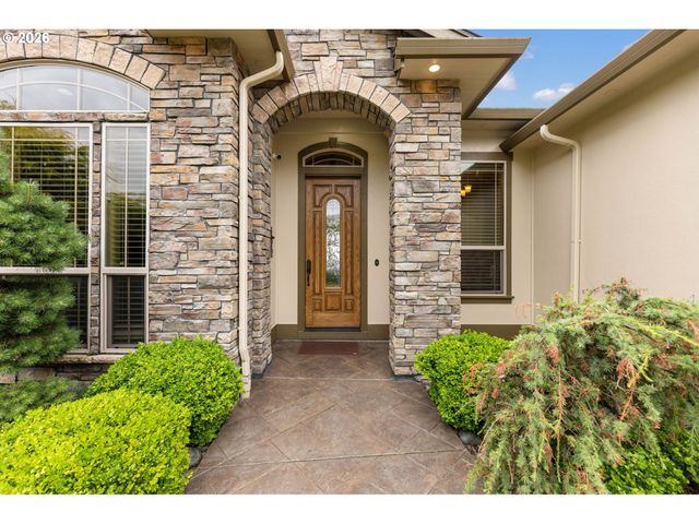 742 W CHESTNUT St, Washougal, WA 98671