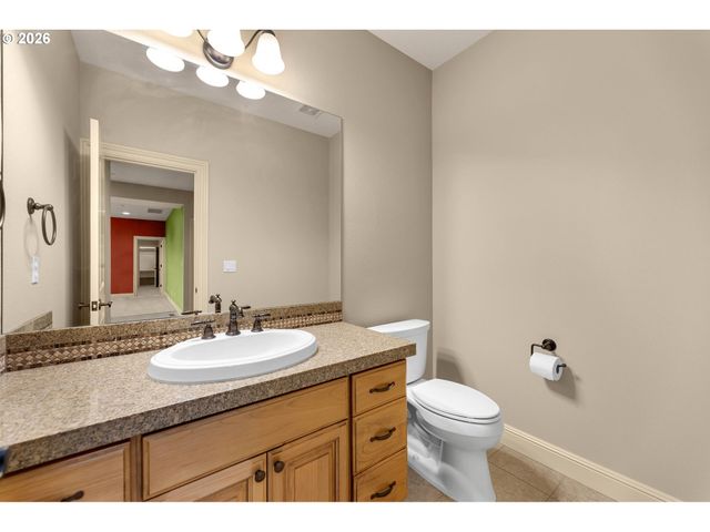 742 W CHESTNUT St, Washougal, WA 98671