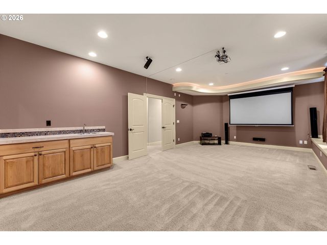742 W CHESTNUT St, Washougal, WA 98671