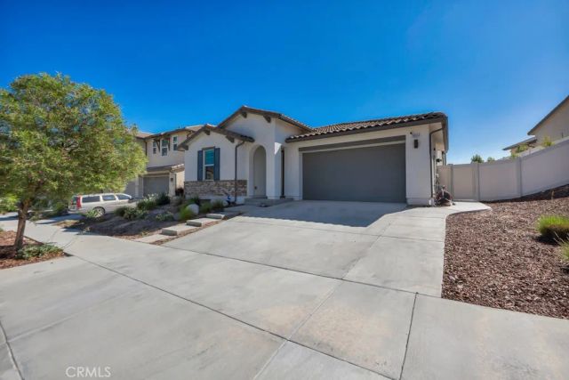 28553 Foothill, Saugus, CA 91350