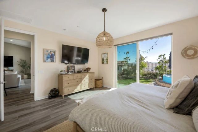 28553 Foothill, Saugus, CA 91350