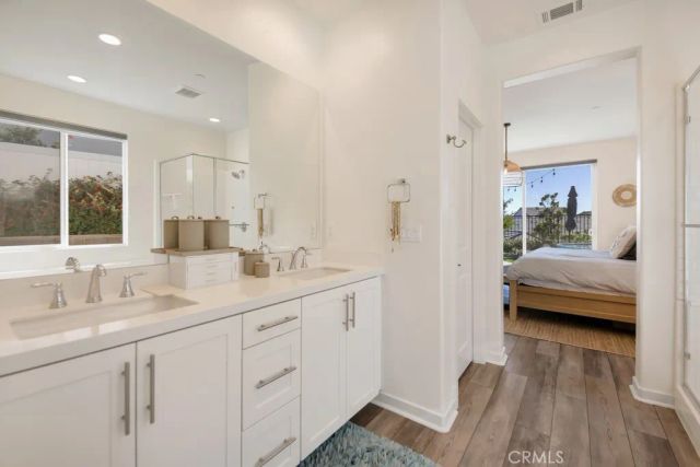 28553 Foothill, Saugus, CA 91350
