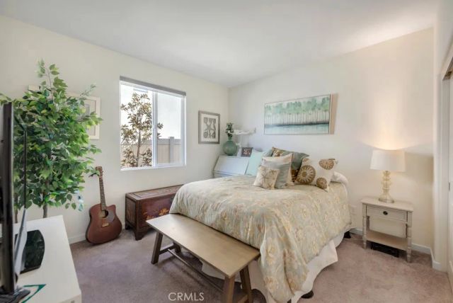 28553 Foothill, Saugus, CA 91350