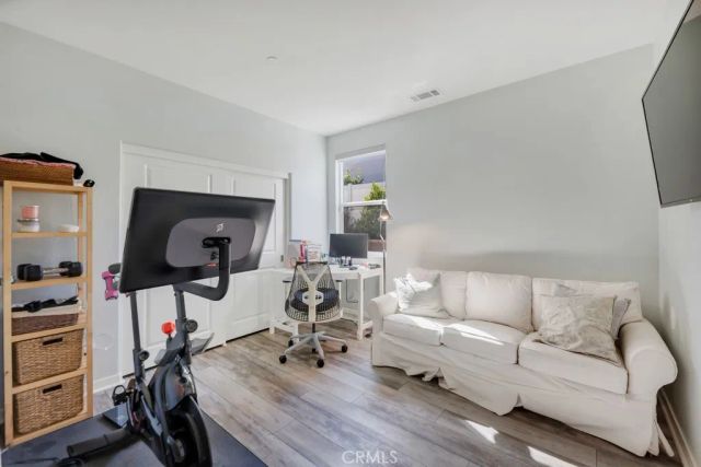 28553 Foothill, Saugus, CA 91350