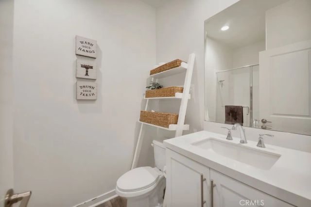 28553 Foothill, Saugus, CA 91350