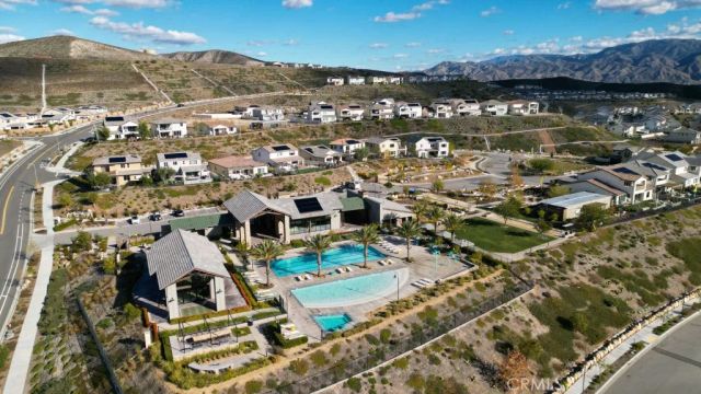 28553 Foothill, Saugus, CA 91350