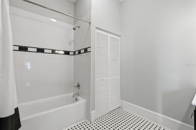 3907 N TAMPA STREET, Tampa, FL 33603