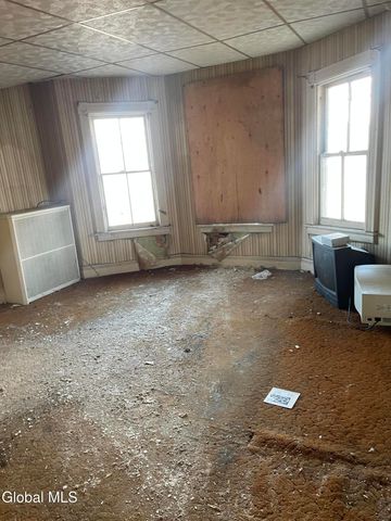 506 Hattie Street, Schenectady, NY 12308