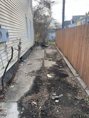 506 Hattie Street, Schenectady, NY 12308