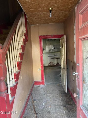 506 Hattie Street, Schenectady, NY 12308