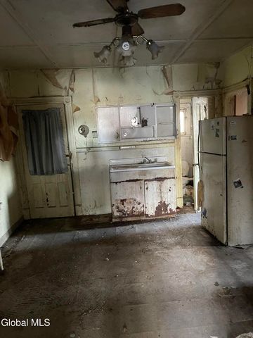 506 Hattie Street, Schenectady, NY 12308