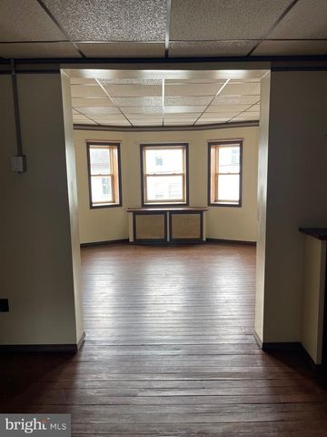 309-311 E CENTRE ST, Shenandoah, PA 17976