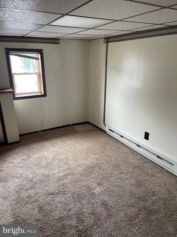 309-311 E CENTRE ST, Shenandoah, PA 17976