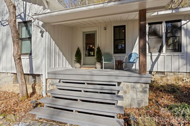 2525 Kanuga Road, Hendersonville, NC 28739