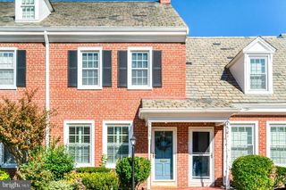 4603 36TH ST S #B, Arlington, VA 22206