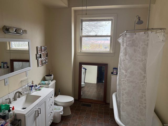 207 S Washington Street, Montpelier, IN 47359