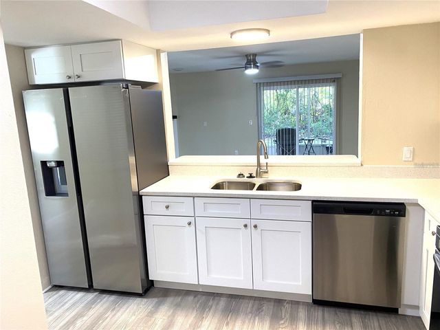 11241 CEDAR HOLLOW LANE, Tampa, FL 33618