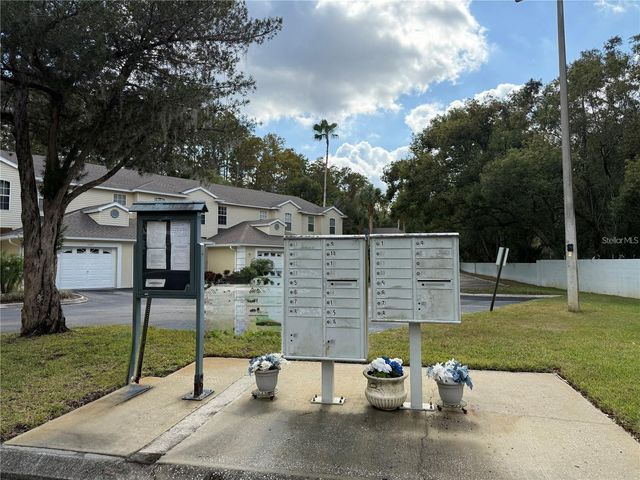 11241 CEDAR HOLLOW LANE, Tampa, FL 33618