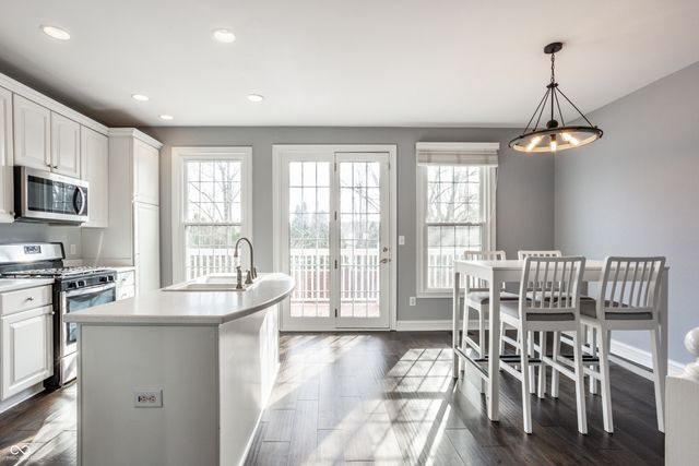 8183 Heyward Drive, Indianapolis, IN 46250