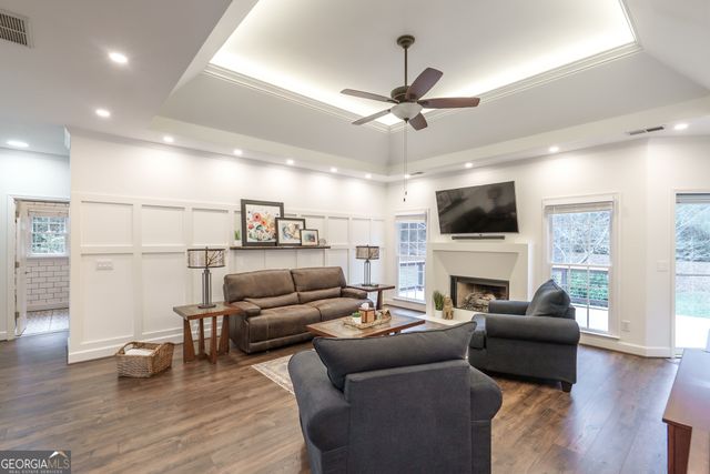 7523 Greens Mill Drive, Loganville, GA 30052