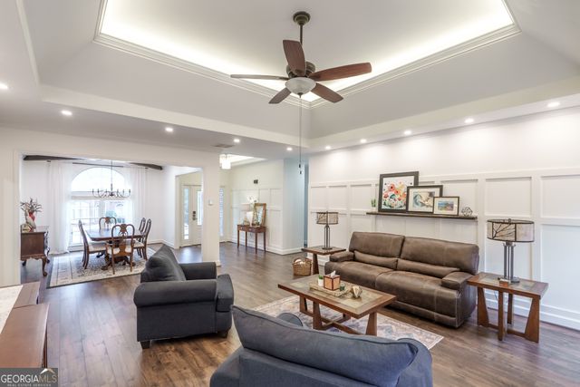 7523 Greens Mill Drive, Loganville, GA 30052