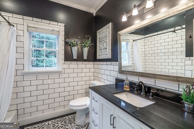 7523 Greens Mill Drive, Loganville, GA 30052