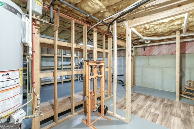 7523 Greens Mill Drive, Loganville, GA 30052