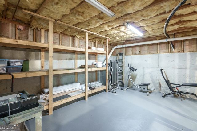 7523 Greens Mill Drive, Loganville, GA 30052