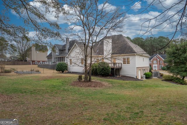 7523 Greens Mill Drive, Loganville, GA 30052