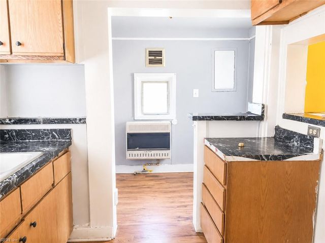 320 W 27th ST, Norfolk, VA 23517