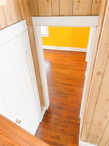 320 W 27th ST, Norfolk, VA 23517