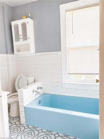 320 W 27th ST, Norfolk, VA 23517