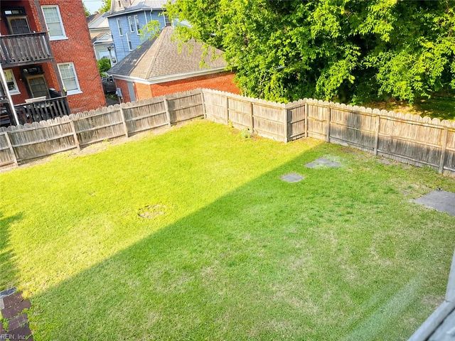 320 W 27th ST, Norfolk, VA 23517