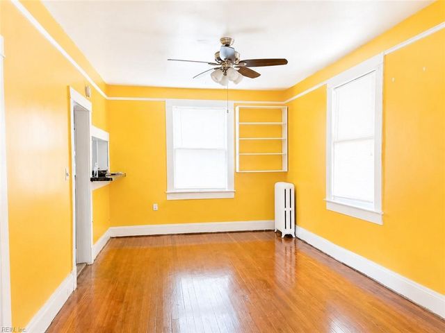 320 W 27th ST, Norfolk, VA 23517