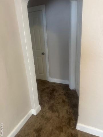 11475 Sanford Street, Detroit, MI 48205