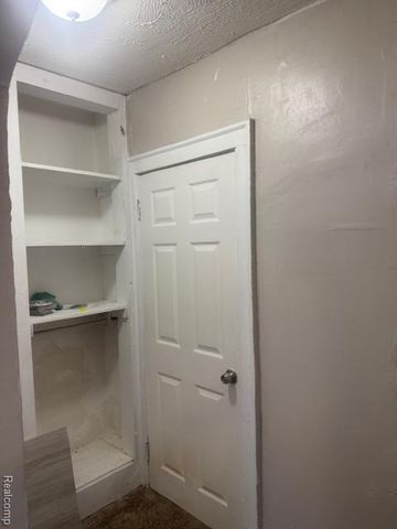 11475 Sanford Street, Detroit, MI 48205