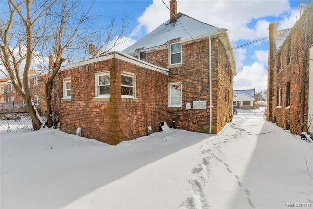 11475 Sanford Street, Detroit, MI 48205