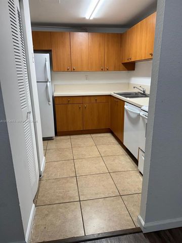 411 Executive Center Drive 203, West Palm Beach, FL 33401
