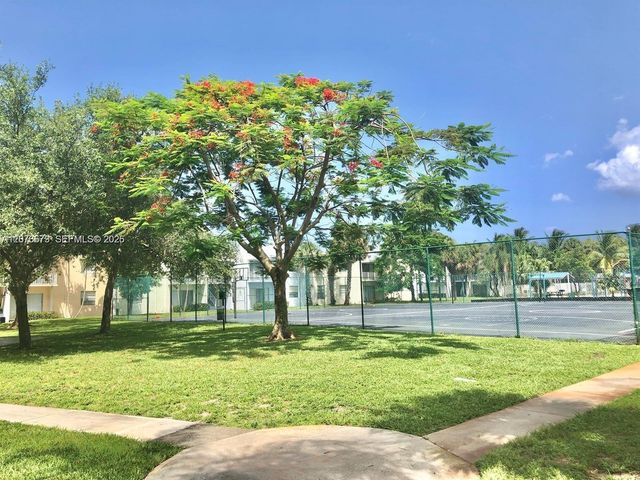 411 Executive Center Drive 203, West Palm Beach, FL 33401