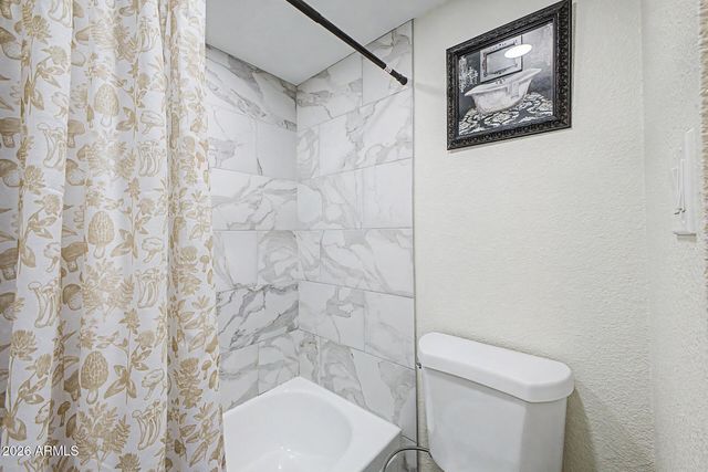 2625 E INDIAN SCHOOL Road 244, Phoenix, AZ 85016