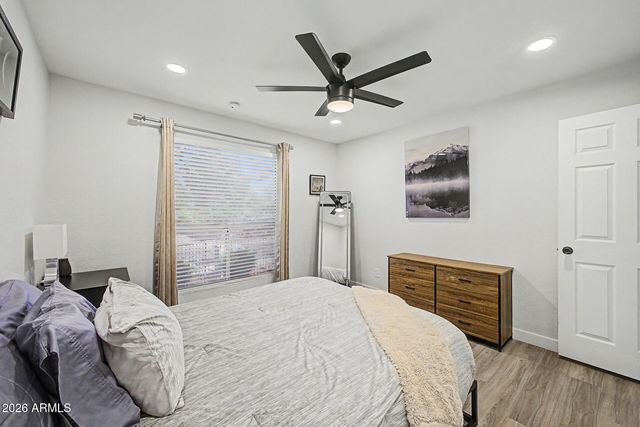 2625 E INDIAN SCHOOL Road 244, Phoenix, AZ 85016