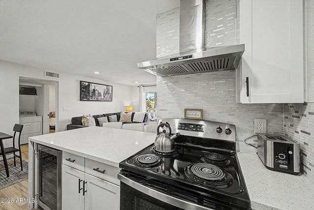 2625 E INDIAN SCHOOL Road 244, Phoenix, AZ 85016