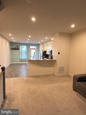 4812 CREST VIEW DR, Hyattsville, MD 20782