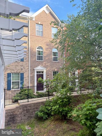 4812 CREST VIEW DR, Hyattsville, MD 20782