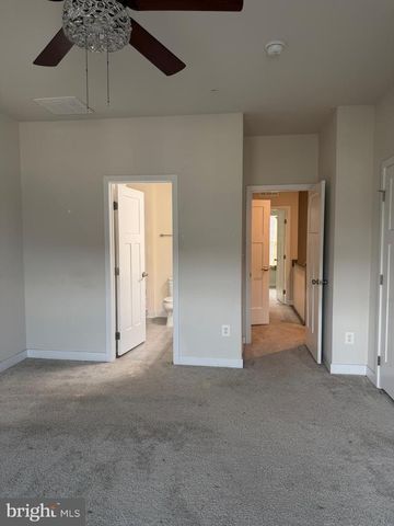 4812 CREST VIEW DR, Hyattsville, MD 20782