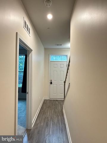 4812 CREST VIEW DR, Hyattsville, MD 20782