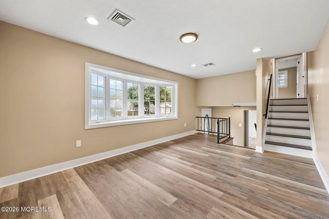 207 Lake Winnepesaukee Drive, Tuckerton, NJ 08087