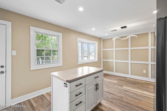 207 Lake Winnepesaukee Drive, Tuckerton, NJ 08087