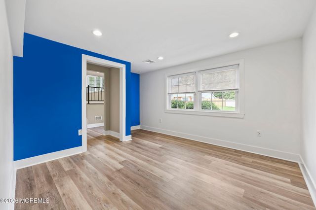 207 Lake Winnepesaukee Drive, Tuckerton, NJ 08087